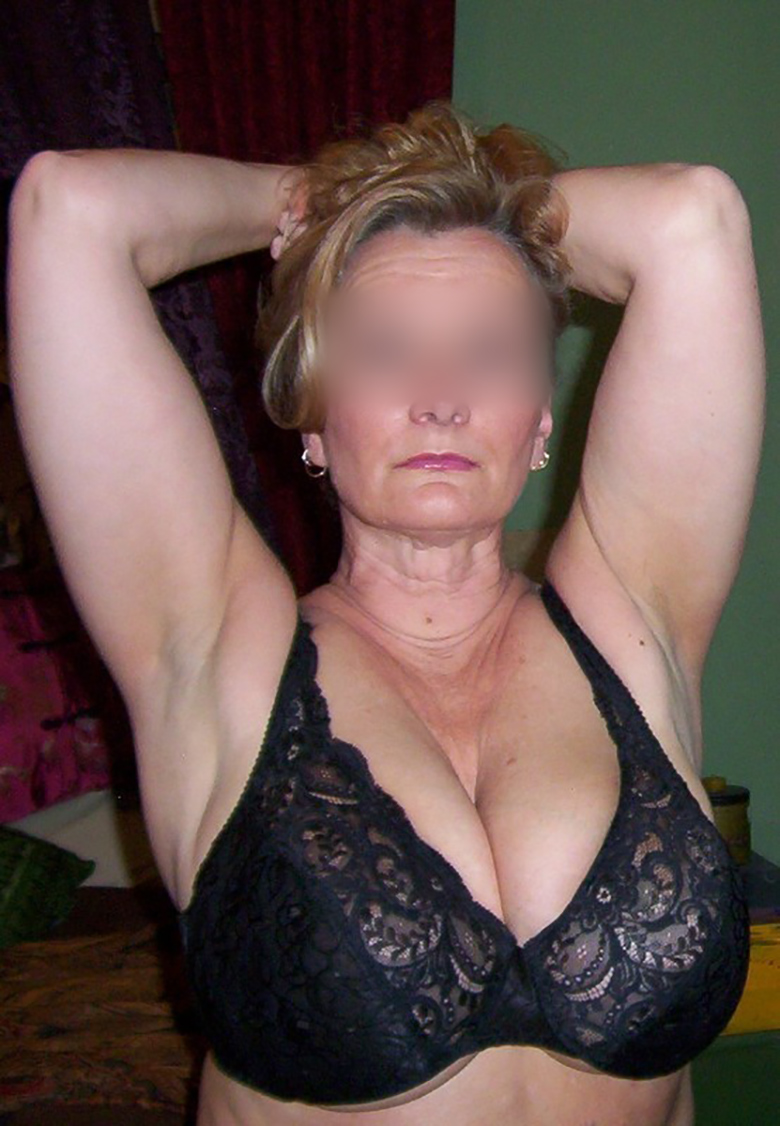 Rencontre cougar gros seins Marseille